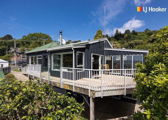  at 16 Slant Street, Careys Bay, Dunedin