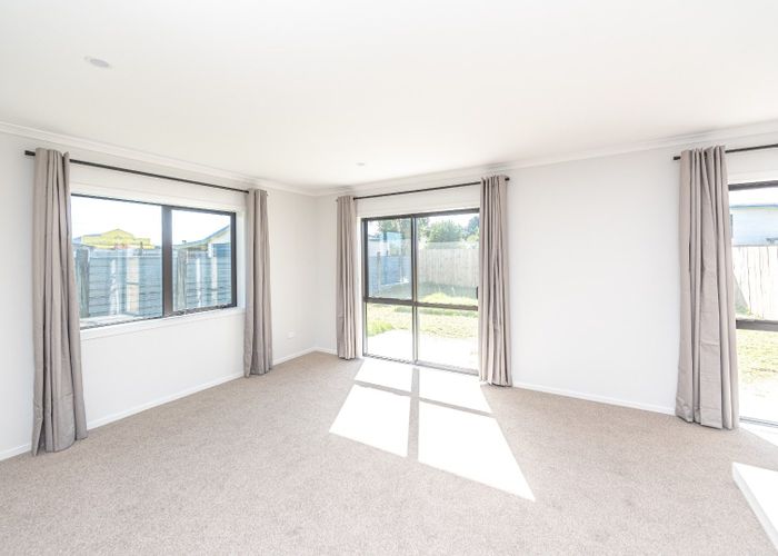  at 6 Cross Street, Castlecliff, Whanganui, Manawatu / Whanganui