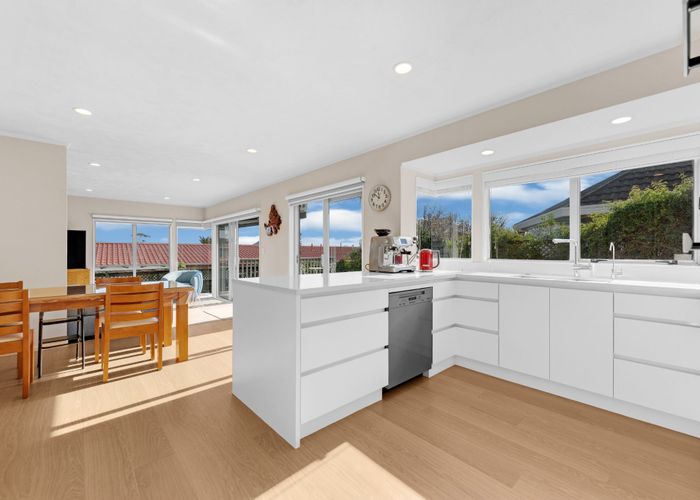  at 15B Steeple Rise, Pakuranga, Manukau City, Auckland