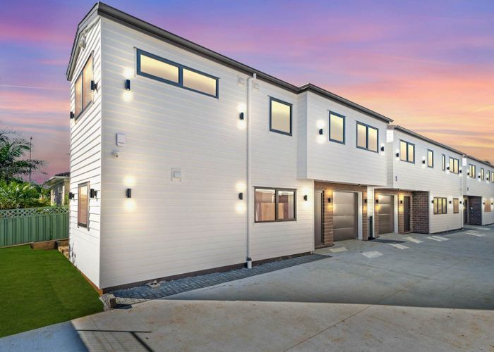  at 19D, 19E,  Woolfield Road, Papatoetoe, Manukau City, Auckland