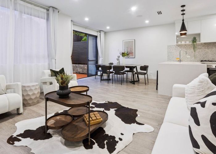  at 355B Beach Road, Campbells Bay, North Shore City, Auckland