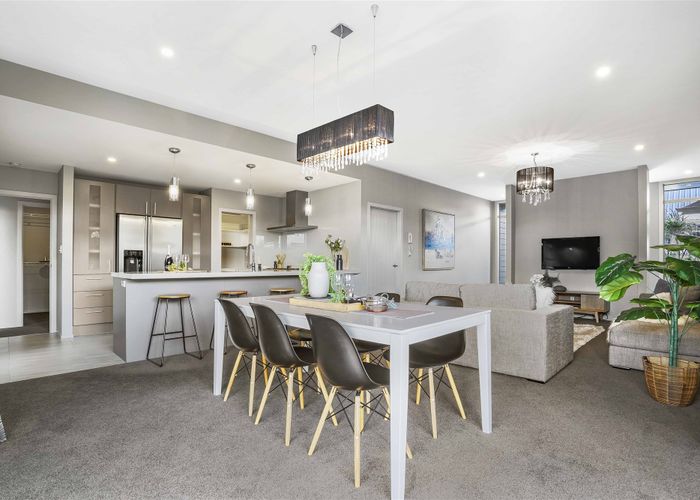  at 12 The Rocks, Flagstaff, Hamilton