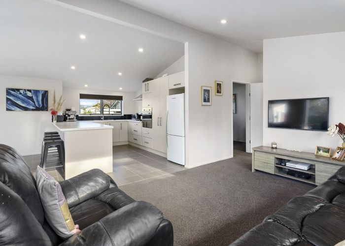  at 18 Marybank Mews, Highbury, Palmerston North