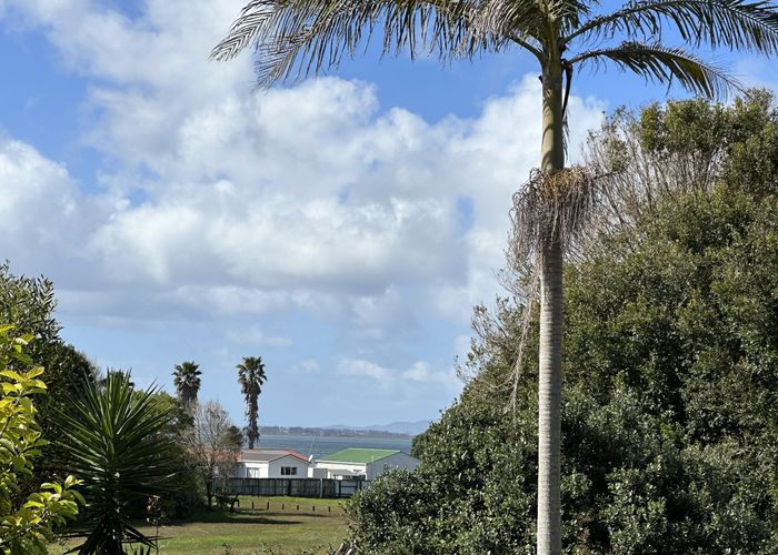  at 21 Lake Road, Kaimaumau