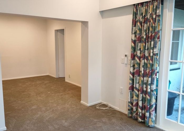  at 8B Chester Road, Tawa, Wellington, Wellington