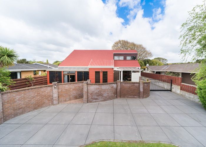  at 16 Akaroa Avenue, Awapuni, Palmerston North, Manawatu / Whanganui