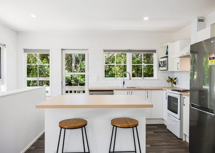  at 43a Stanley Road, Glenfield, North Shore City, Auckland