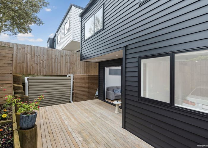  at 8B Hobart Crescent, Wattle Downs, Manukau City, Auckland