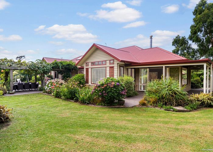 at 27 Kendallvale Drive, Waiuku, Franklin, Auckland