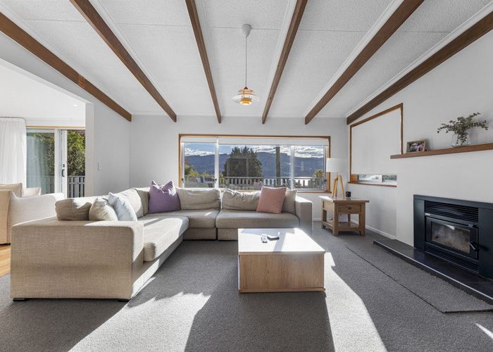  at 18 Marion Street, Macandrew Bay, Dunedin, Otago
