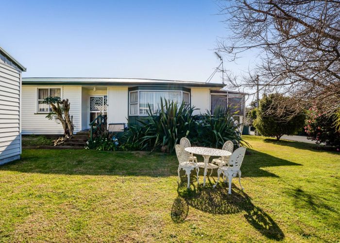  at 2 Handley Place, Glen Avon, New Plymouth, Taranaki