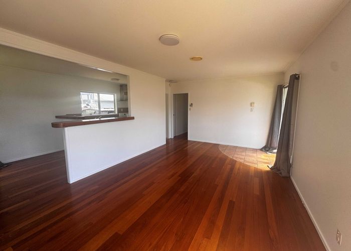  at 5 Leatham Crescent, Papakura, Papakura, Auckland