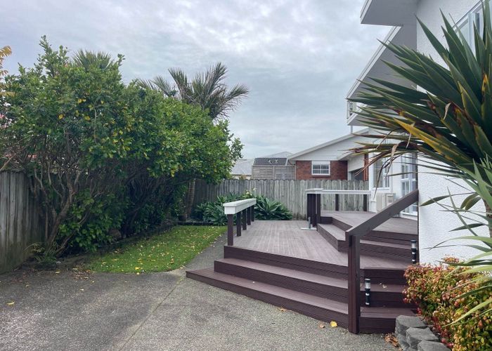  at 4 County Road, Torbay, Auckland