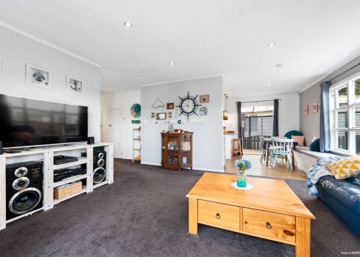  at 1/37 Orchard Rise, Rosehill, Papakura, Auckland