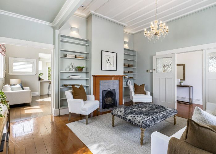  at 8 Birdwood Crescent, Parnell, Auckland