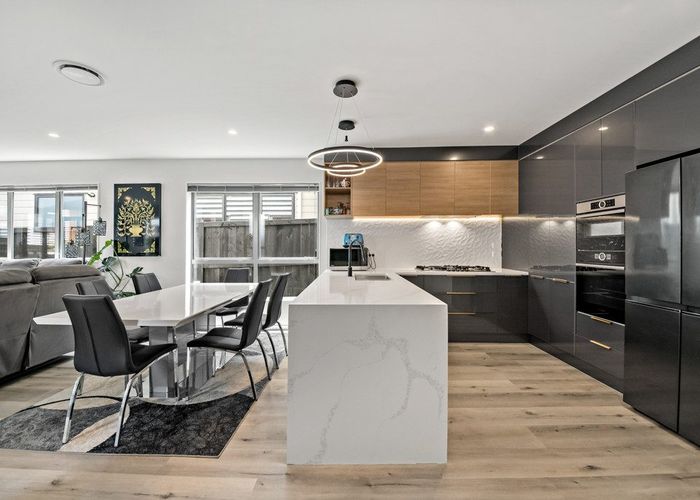  at 8 Sager Midgley Road, Hobsonville, Waitakere City, Auckland