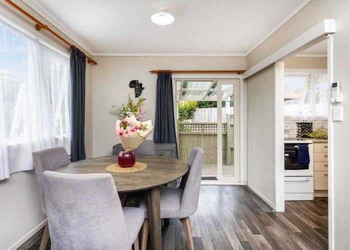  at 42 & 42A Vina Place, Massey, Waitakere City, Auckland