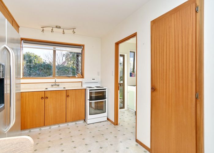  at 1/57 Waratah Street, Avondale, Christchurch