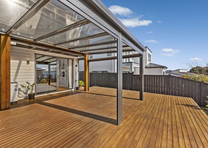  at 90 Longhorn Drive, Flat Bush, Manukau City, Auckland