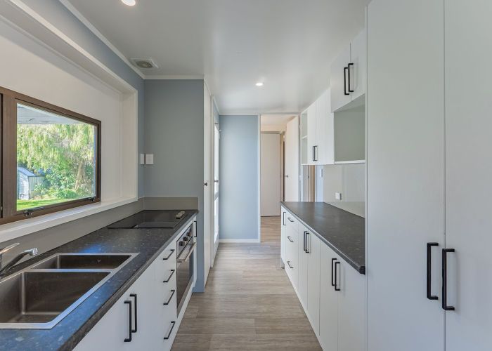  at 8 Andrew Street, Waikanae