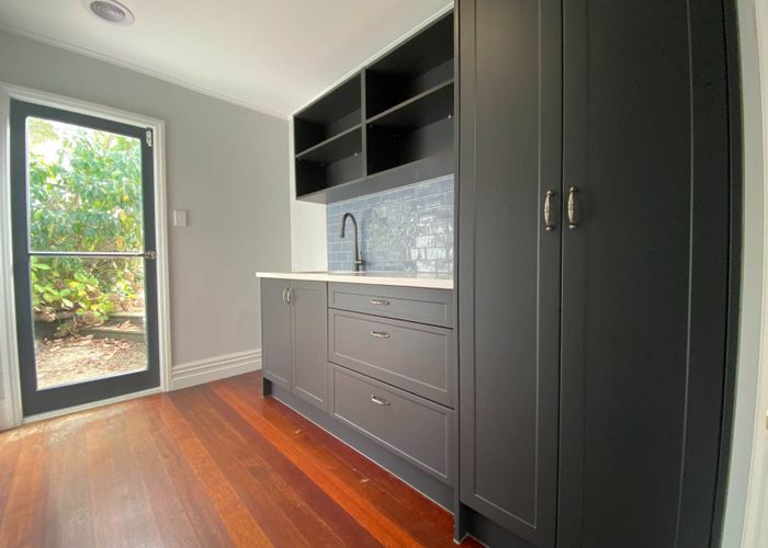  at 392 Bawden Road, Albany