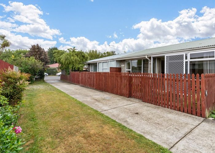  at 2/572 Gloucester Street, Linwood, Christchurch