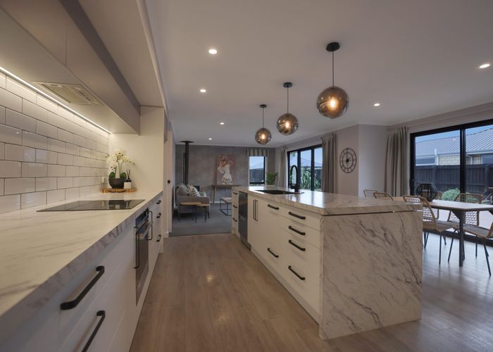  at 21 Whiteoak Grove, Tinwald, Ashburton