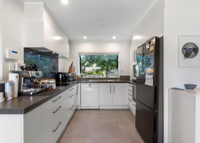  at 3 Woodlark Close, Weymouth, Manukau City, Auckland