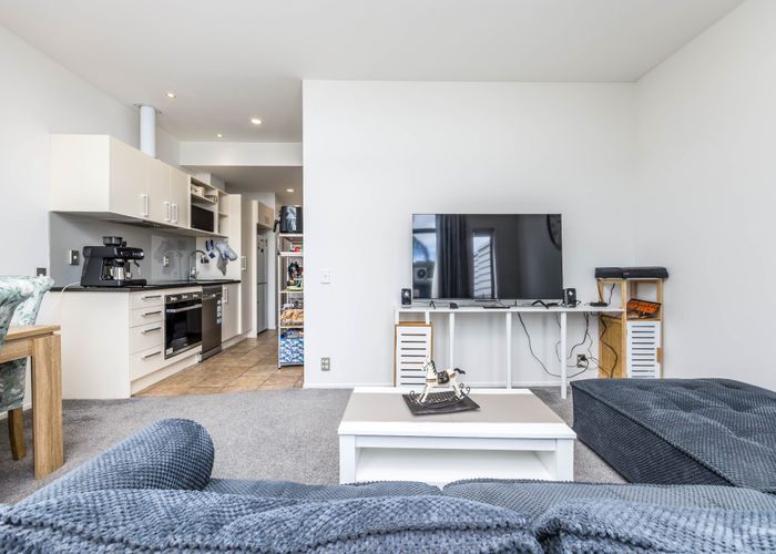  at 82/92 Bush Road, Albany, North Shore City, Auckland