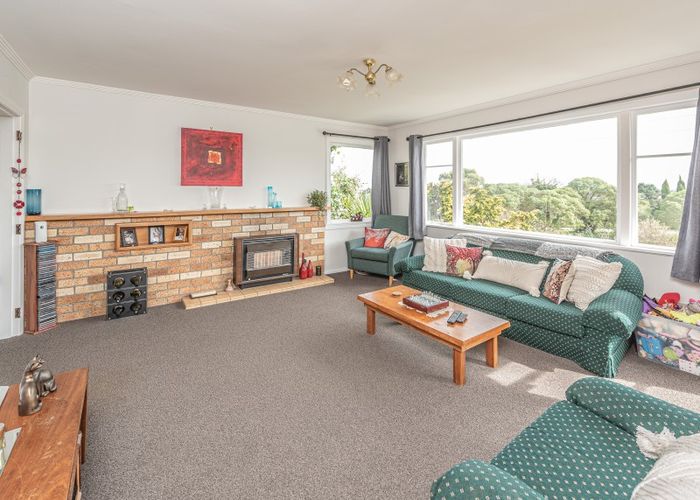  at 13 East Way, Durie Hill, Whanganui