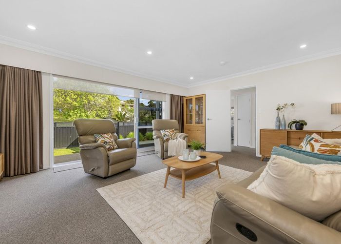  at 12 Mirrabooka Avenue, Botany Downs, Manukau City, Auckland