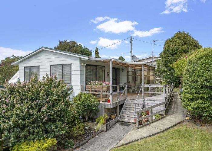  at 7A Sarona Avenue, Glen Eden, Auckland