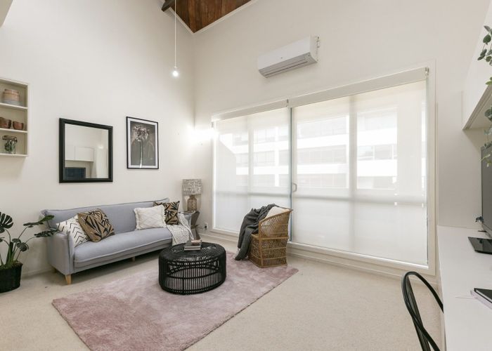  at 4/220 Thorndon Quay, Pipitea, Wellington