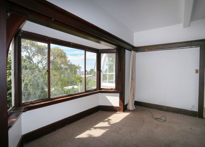  at 2/6B MacMillan Avenue, Cashmere, Christchurch City, Canterbury