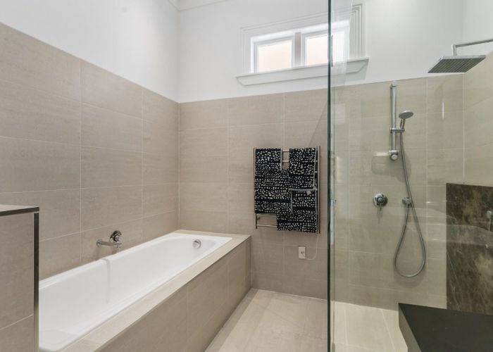  at 33 Seafield View Road, Grafton, Auckland City, Auckland