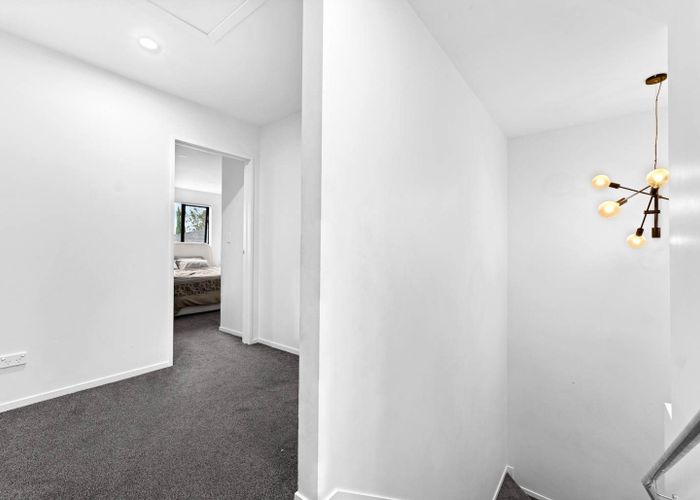  at 10B Benton Place, Manurewa, Manukau City, Auckland