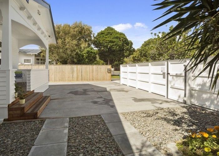  at 27 Hardy Street, Waterloo, Lower Hutt