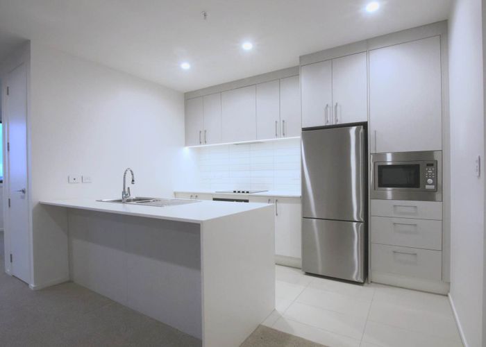  at 202/6 Waikumete Road, Glen Eden, Waitakere City, Auckland