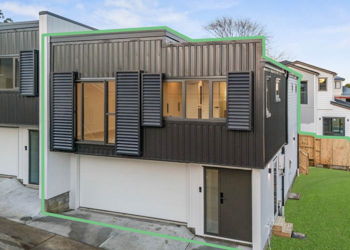  at 69E Chivalry Road, Glenfield, North Shore City, Auckland