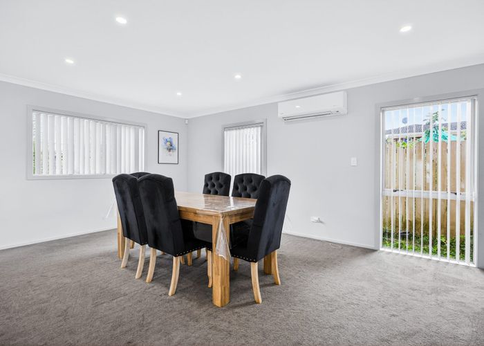  at 37 Riverglade Parkway, Te Atatu South, Waitakere City, Auckland