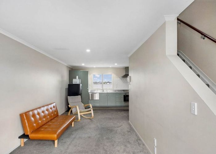  at 4/289 Shirley Road, Papatoetoe, Manukau City, Auckland