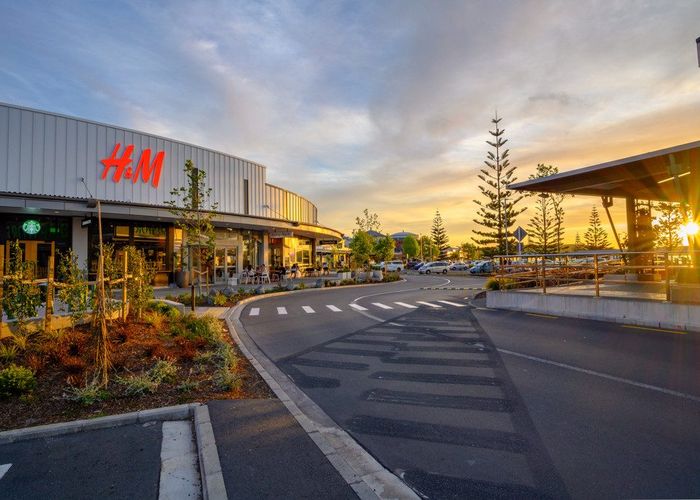  at 210 Point View Drive, East Tamaki Heights, Manukau City, Auckland