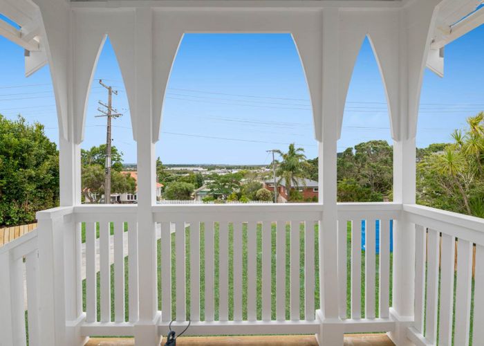  at 15 Nelson Street, Helensville, Helensville