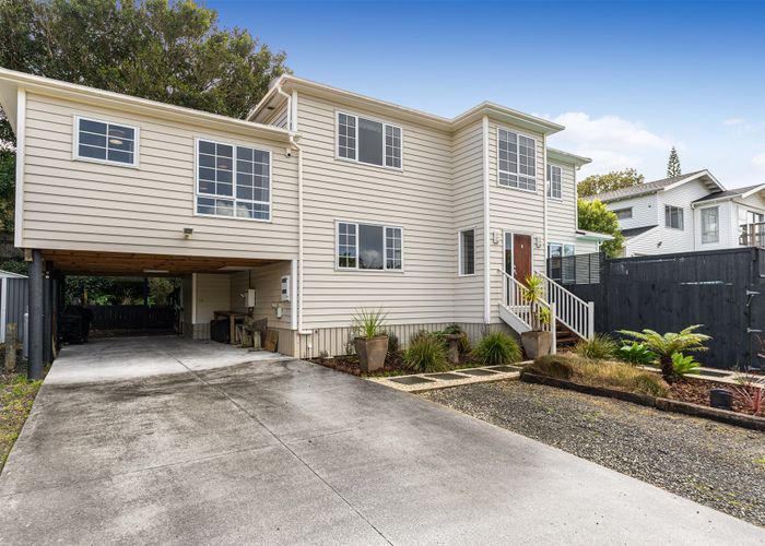  at 13 Merwood Lane, Devonport, Auckland