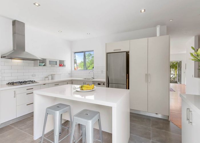  at 3 WAHANUI RD, Greenlane, Auckland