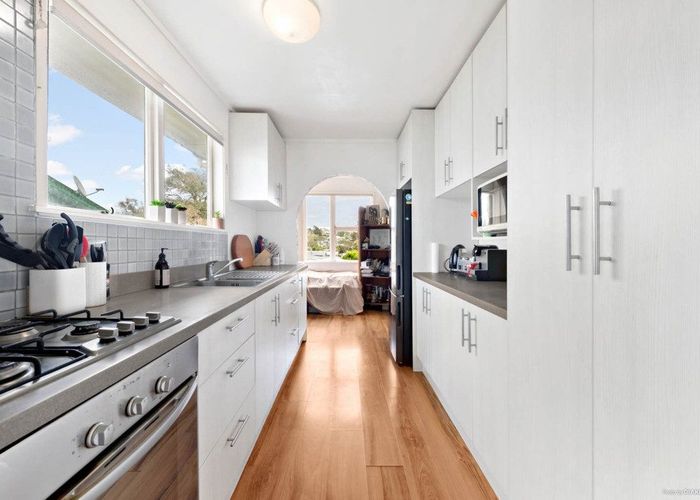  at 48 Captain Scott Road, Glen Eden, Waitakere City, Auckland