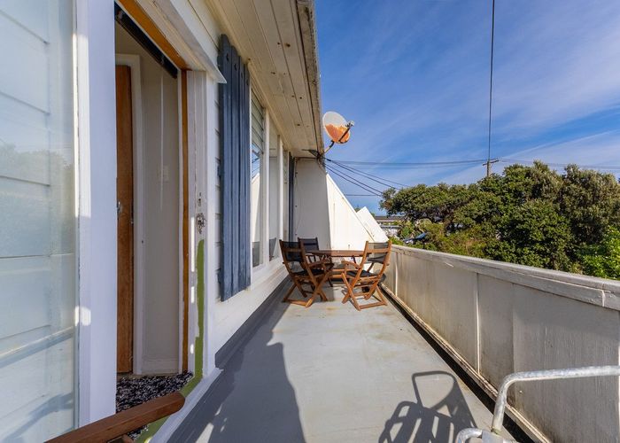  at 25 The Esplanade, Raumati South, Kapiti Coast, Wellington
