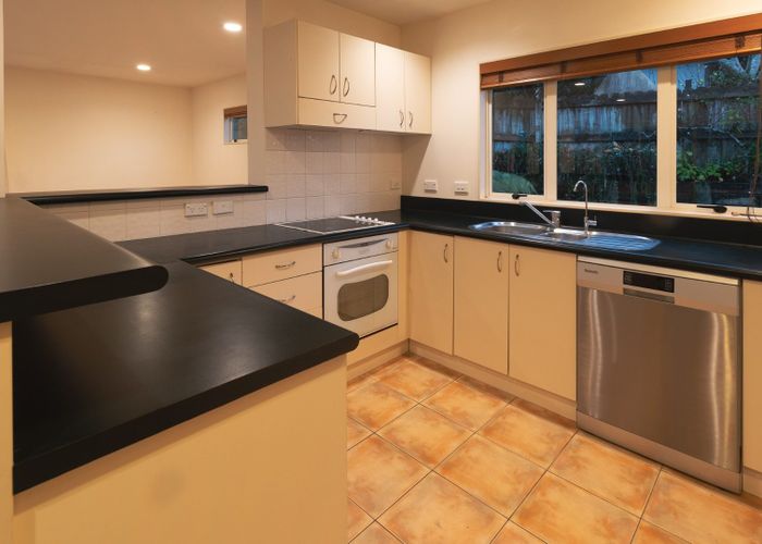  at 2/114 Gowing Drive, Meadowbank, Auckland City, Auckland