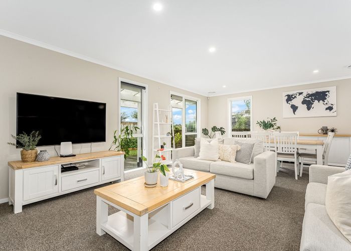  at 15 Banks Boulevard, Whitby, Porirua, Wellington