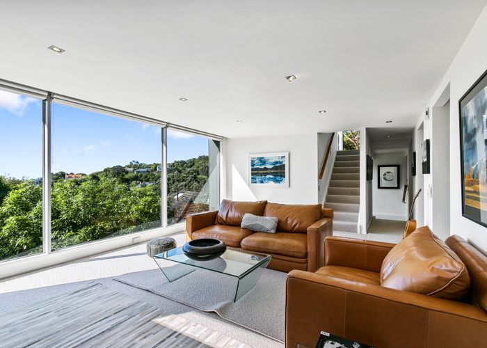  at 8C Orleans Street, Ngaio, Wellington